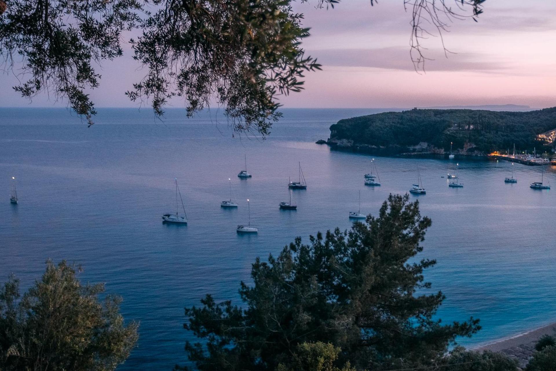 Valtos View Apartment Parga Exterior photo